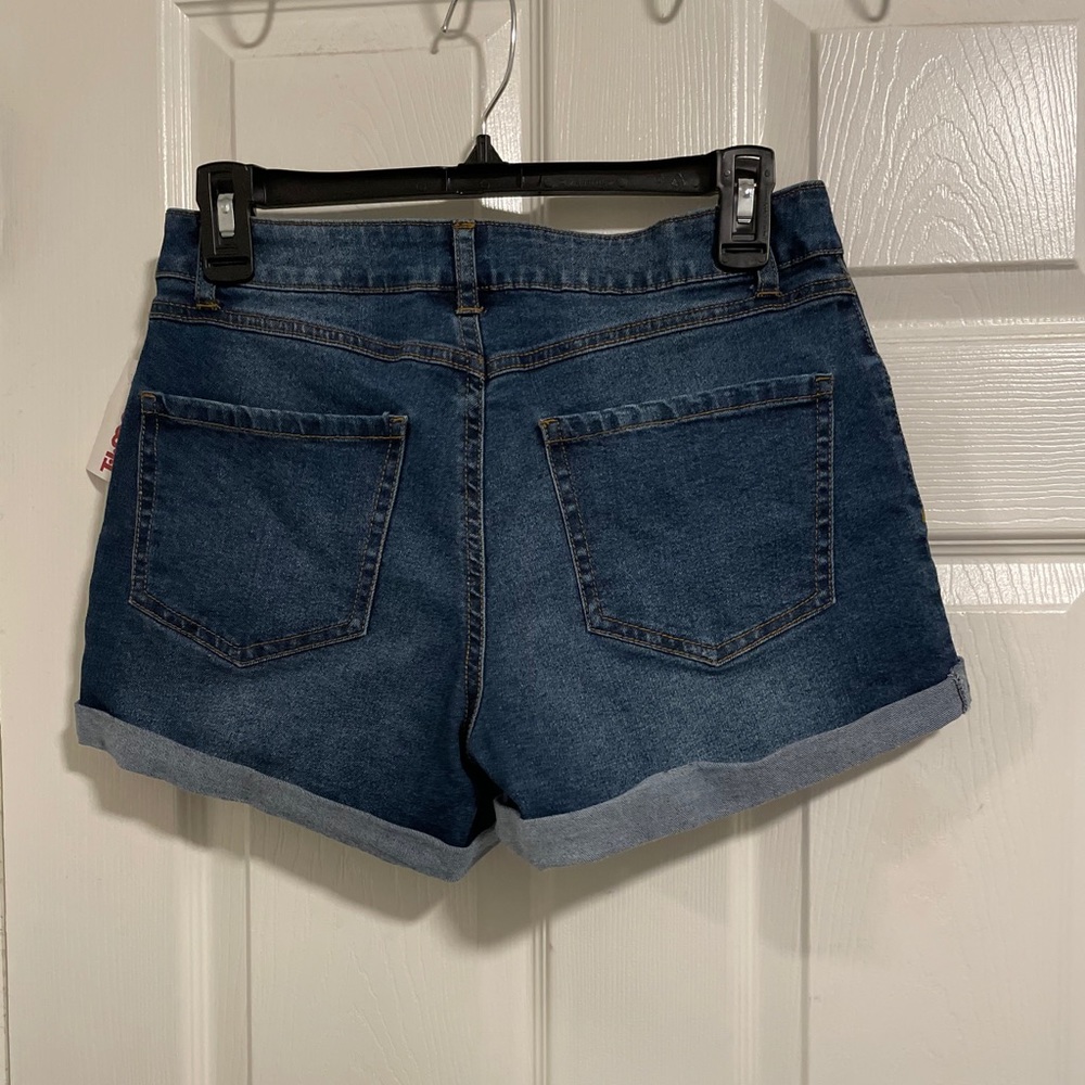 Jean shorts - Picture 2 of 4